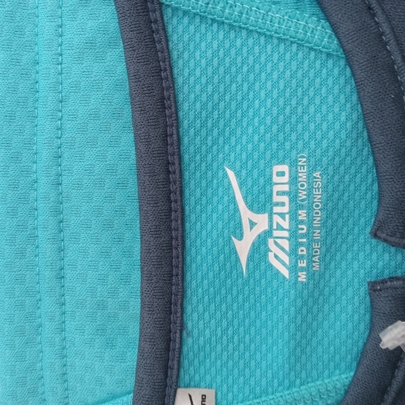 Mizuno Blue and Teal Athletic Shirt WOMEN'S SIZE MED. NWT - Picture 4 of 16